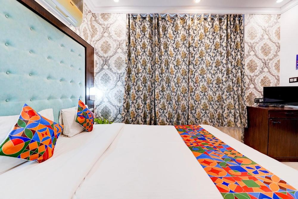 Room image 4